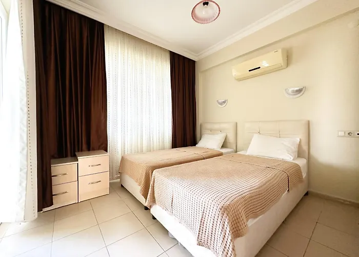 Airport Club Onat Garden Tatil Koeyue 3*