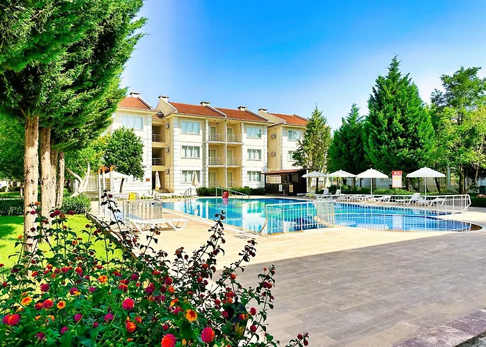 Airport Club Onat Garden Tatil Koeyue מלון דירות