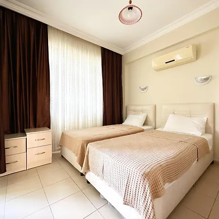 Airport Club Onat Garden Tatil Koeyue *