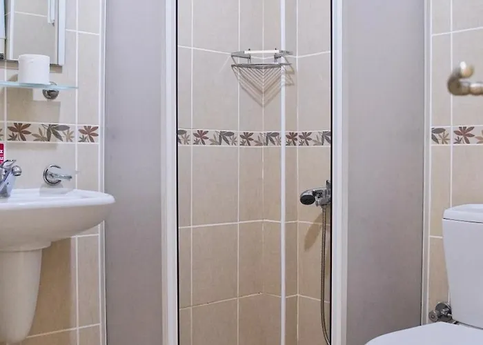 Airport Club Onat Garden Tatil Koeyue Apart Otel Dalaman