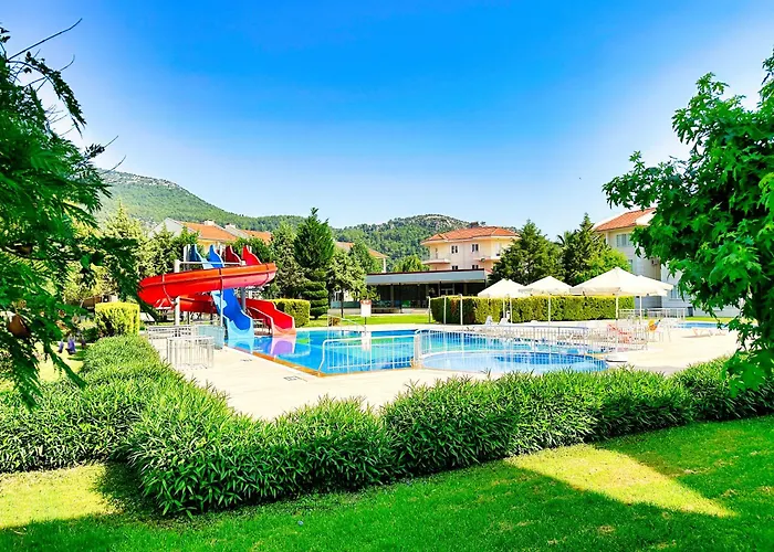 Airport Club Onat Garden Tatil Koeyue Apart Otel Dalaman