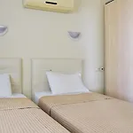 Airport Club Onat Garden Tatil Koeyue Apartmanhotel
